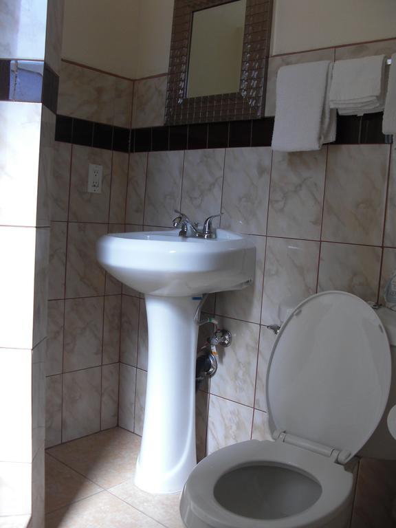 קומפטון Tropicana Motel חדר תמונה